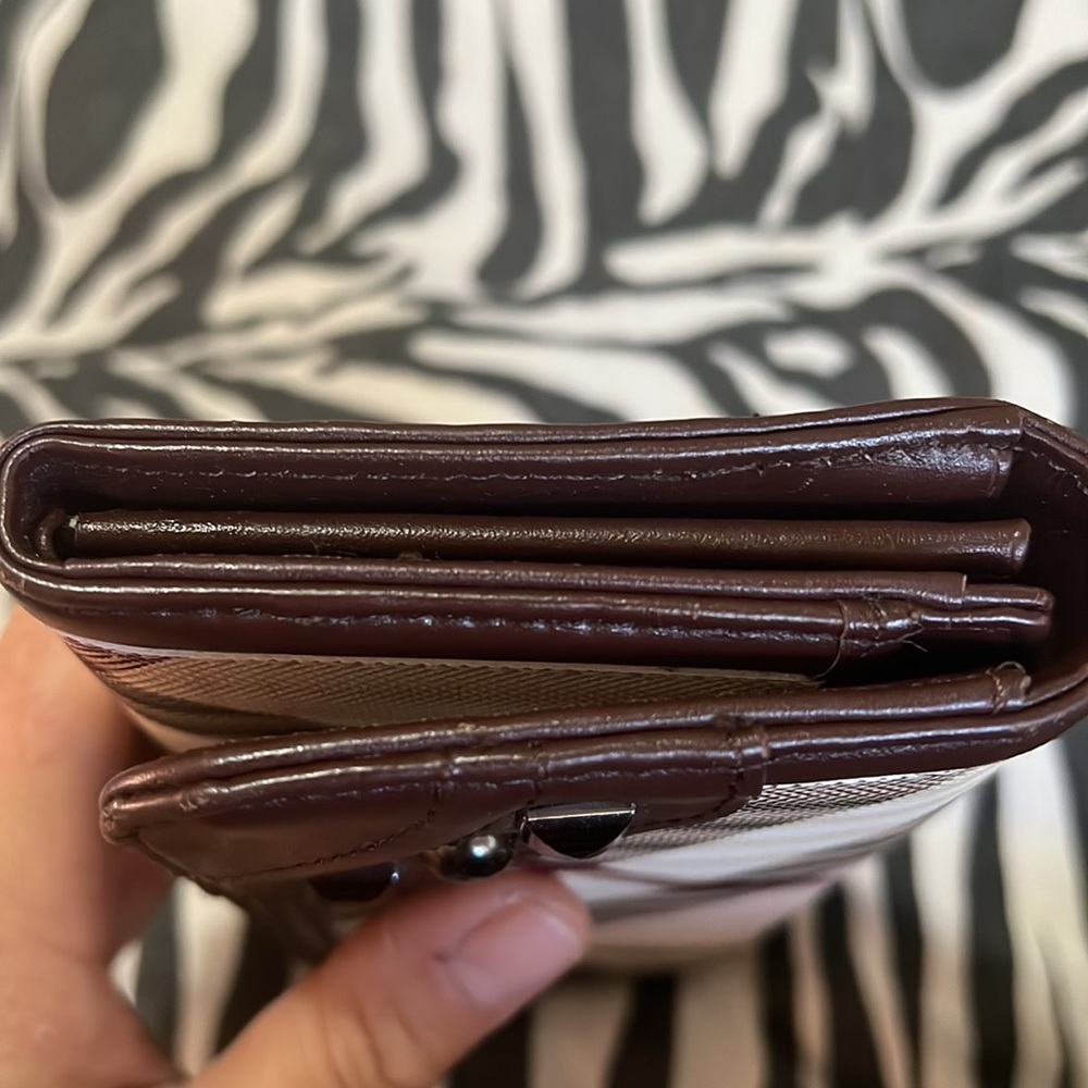 BURBERRY | Nova Check Studded Wallet - Picture 7 of 12